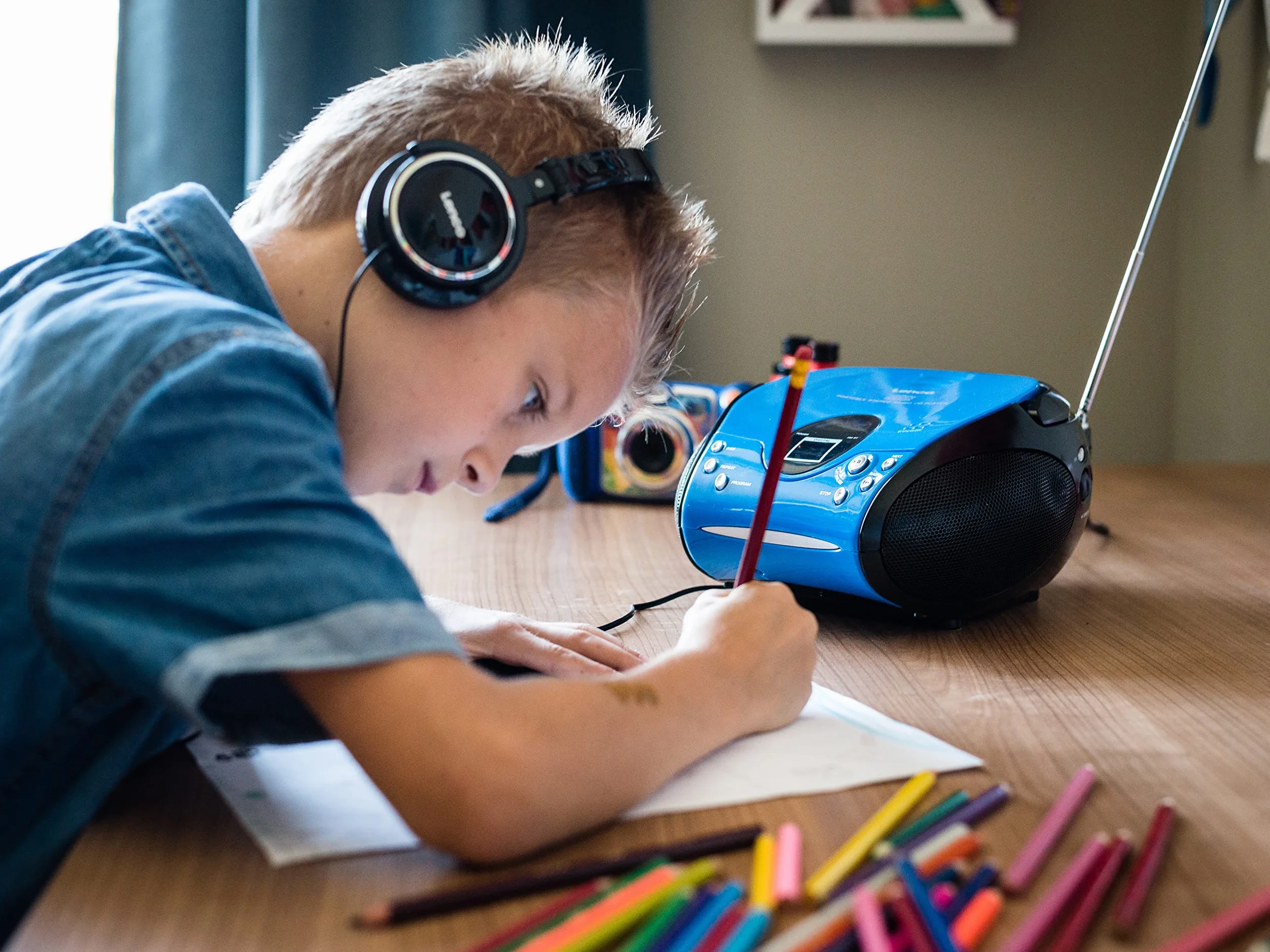 Lenco SCD-24 Radio Lecteur CD Enfant Chaîne Stéréo avec Prise Casque, Écran LCD, Batterie, Alimentation - Bleu